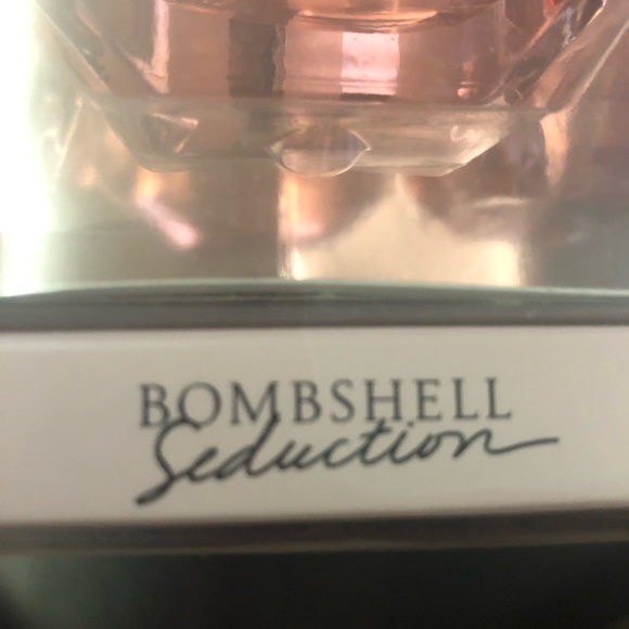 Victoria secret - Picture 3 of 4